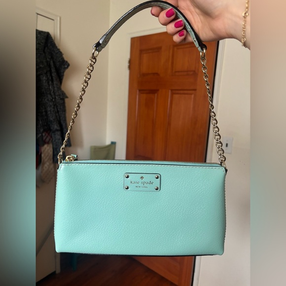 kate spade Handbags - Teal Kate Spade shoulder bag with chain and leather strap